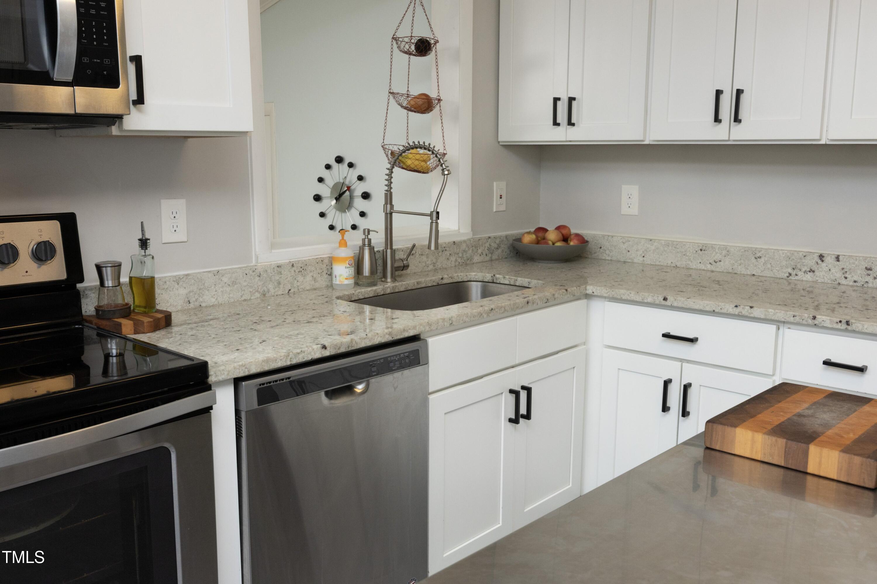 1004 Greenwich Street Raleigh, NC 27610 - Photo 13 of 33 13Kitchen
