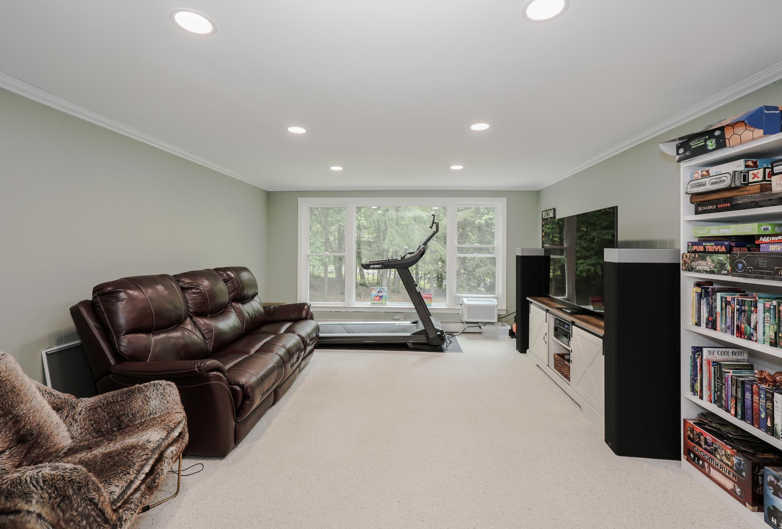 1 Woodridge Road Durham, NH 03824 - Photo 17 of 42