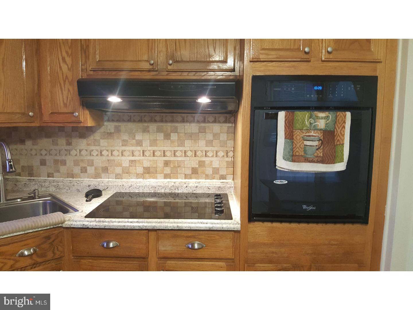 515 Harding Avenue Reading, PA 19607 - Photo 8 of 19 Kitchen