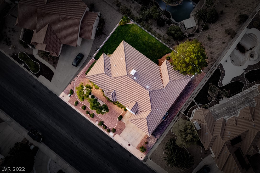 1051 Calico Ridge Drive Henderson, NV 89011 - Photo 3 of 42 Gallery Image 3