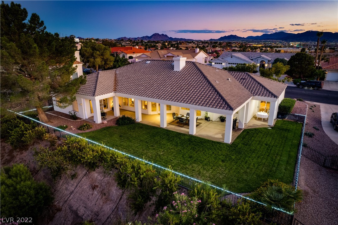 1051 Calico Ridge Drive Henderson, NV 89011 - Photo 4 of 42 Gallery Image 4