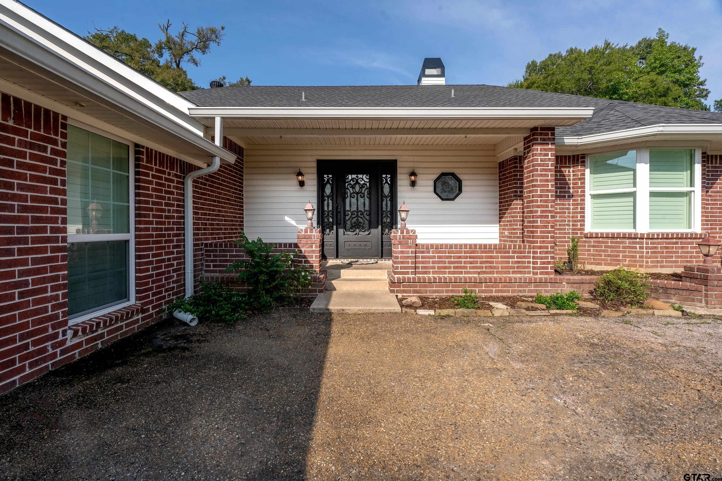 473 Cupit Street Longview, TX 75604 - Photo 2 of 48
