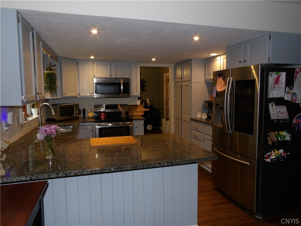 727 Bowling Green Road Cortland, NY 13045 - Photo 21 of 43 Kitchen
