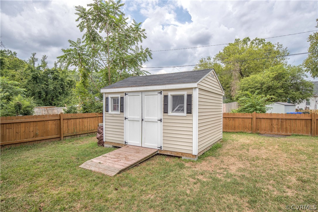 2016 Newman Road Richmond, VA 23231 - Photo 34 of 41 Gallery Image 34