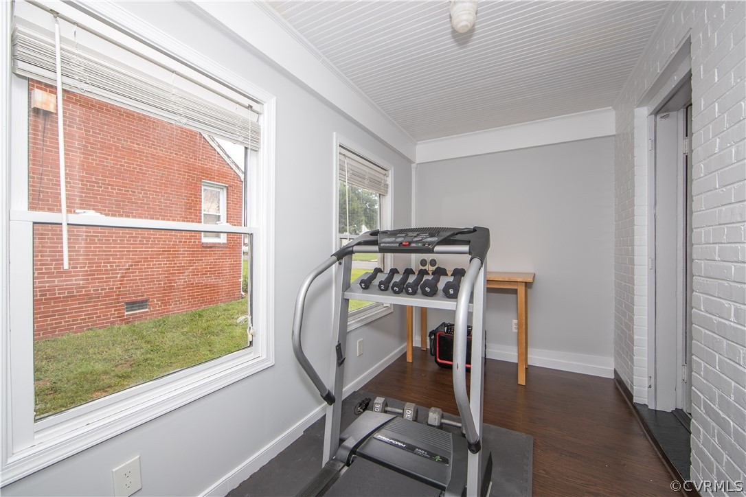 2016 Newman Road Richmond, VA 23231 - Photo 8 of 41 Gallery Image 8