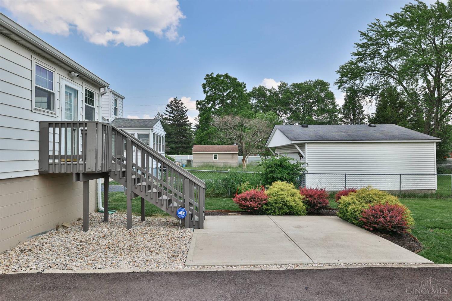 4633 Hunt Road Blue Ash, OH 45242 - Photo 27 of 32