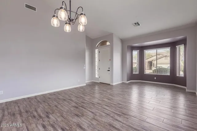 $2,750 | 7037 East Regina Street, Mesa, AZ 85207