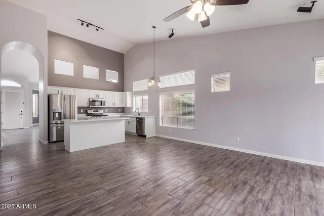 $2,750 | 7037 East Regina Street, Mesa, AZ 85207