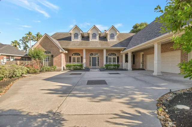 $675,000 | 6615 Butler Oaks Court, Spring, TX 77389