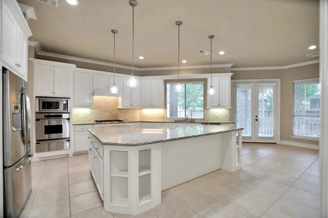 $675,000 | 6615 Butler Oaks Court, Spring, TX 77389