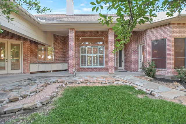 $675,000 | 6615 Butler Oaks Court, Spring, TX 77389