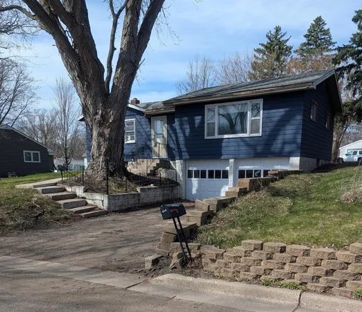 $135,000 | 215 North 11th Street, Montevideo, MN 56265