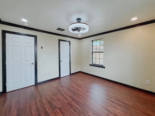 $230,000 | 1112 East 13th Avenue, Corsicana, TX 75110