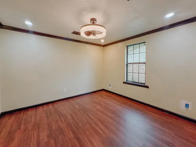 $230,000 | 1112 East 13th Avenue, Corsicana, TX 75110