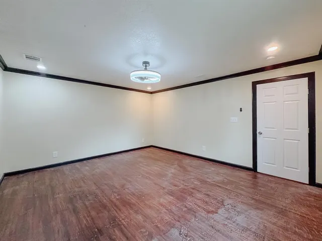 $230,000 | 1112 East 13th Avenue, Corsicana, TX 75110