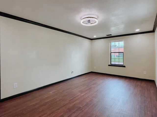 $230,000 | 1112 East 13th Avenue, Corsicana, TX 75110