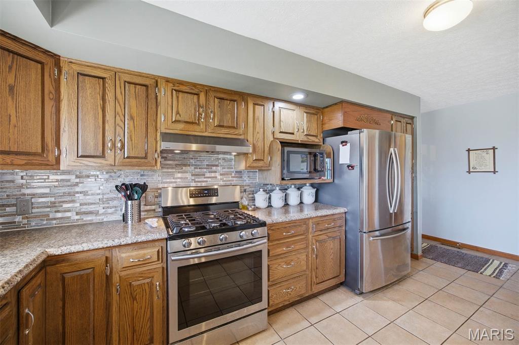 13005 Oil Field Road Bartelso, IL 62218 - Photo 16 of 50