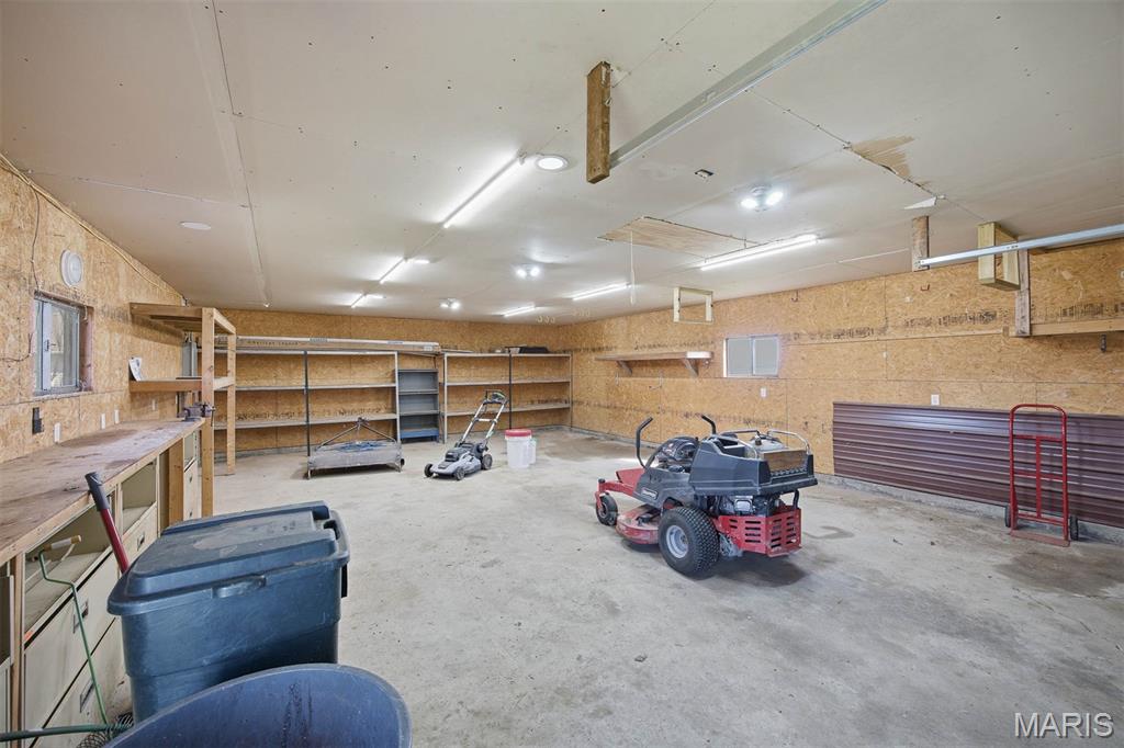 13005 Oil Field Road Bartelso, IL 62218 - Photo 35 of 50