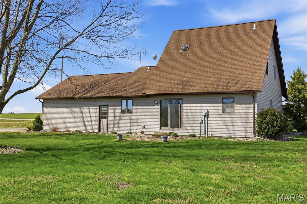 13005 Oil Field Road Bartelso, IL 62218 - Photo 37 of 50