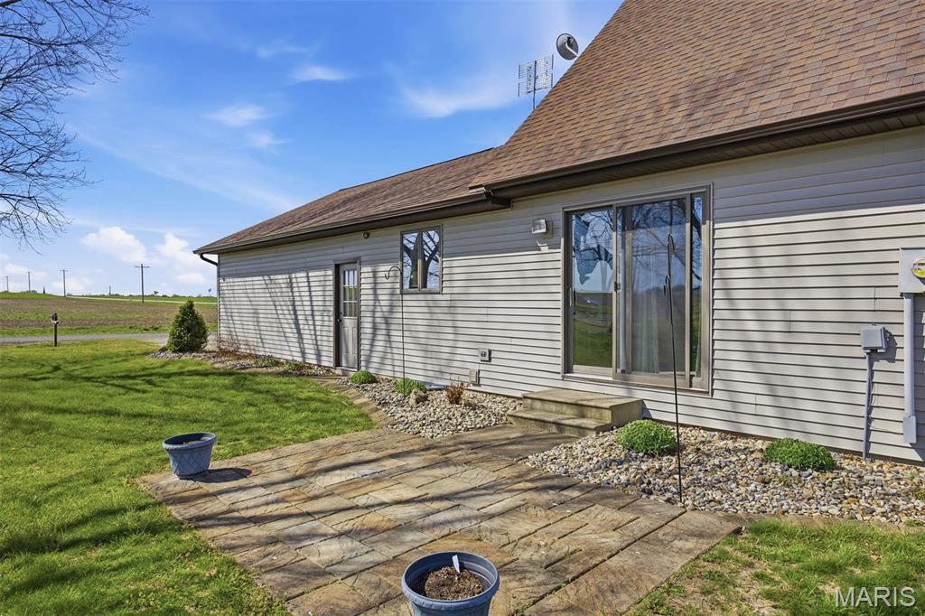 13005 Oil Field Road Bartelso, IL 62218 - Photo 40 of 50
