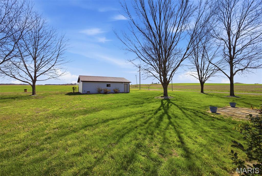 13005 Oil Field Road Bartelso, IL 62218 - Photo 41 of 50