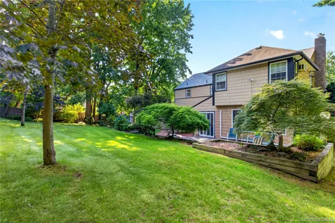 $1,599,000 | 165 Salem Road, East Hills, NY 11577