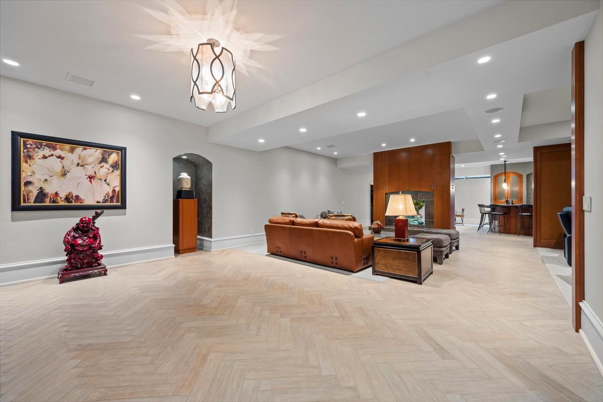 950 Lake Road Lake Forest, IL 60045 - Photo 53 of 72 Gallery Image 53