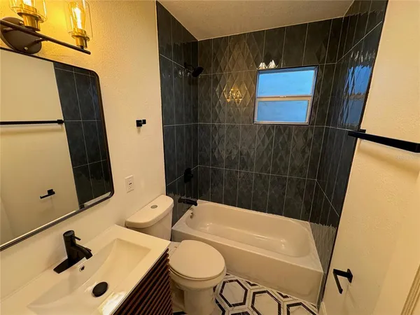 $343,900 | 1119 Newton Avenue South, St. Petersburg, FL 33705