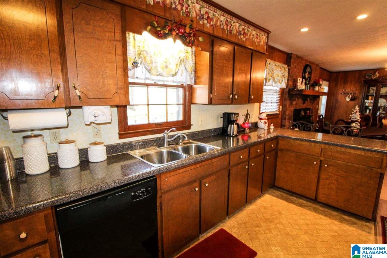 1205 Conger Road Anniston, AL 36207 - Photo 7 of 29