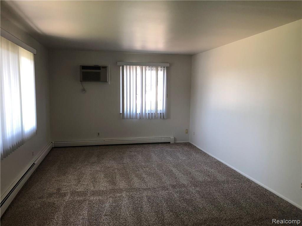 22066 South Nunneley Road, Unit 3 Clinton Township, MI 48035 - Photo 5 of 22