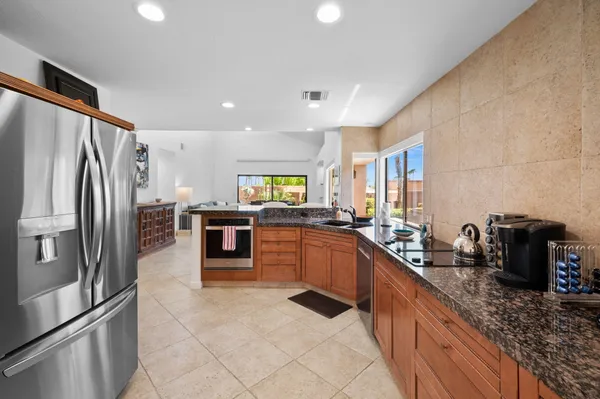 $5,000 | 73416 Mariposa Drive, Palm Desert, CA 92260