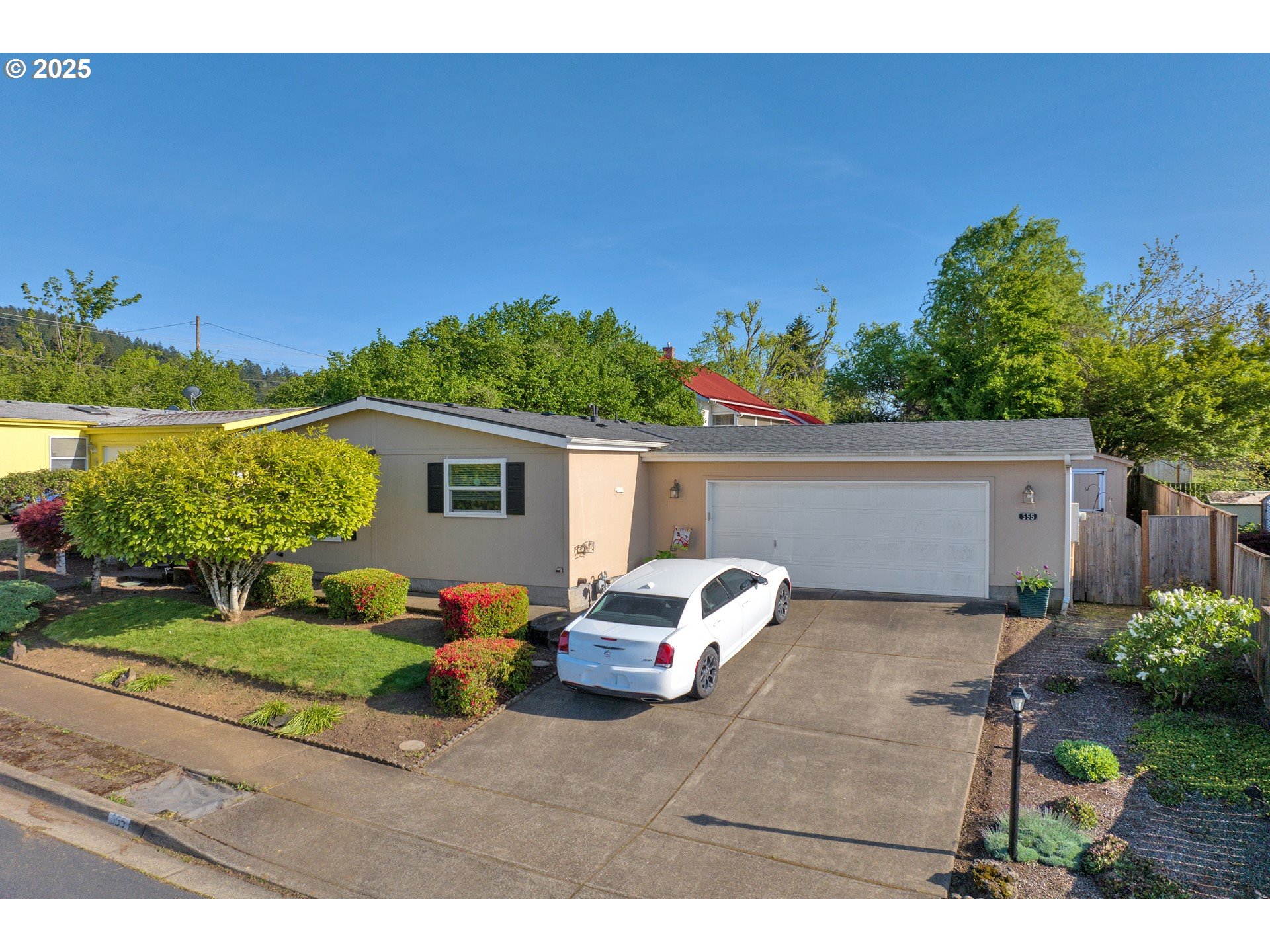 555 Patrick Loop Cottage Grove, OR 97424 - Photo 1 of 32 Gallery Image 1