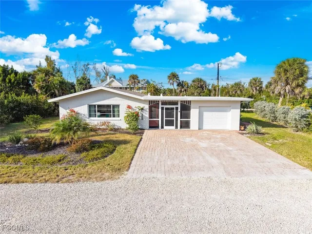 $675,000 | 3009 Singing Wind Drive, Sanibel, FL 33957