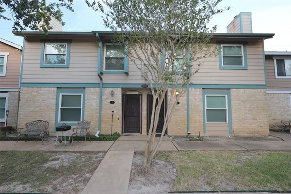 $1,350 | 720 Memorial Mews Street, Unit B, Houston, TX 77079