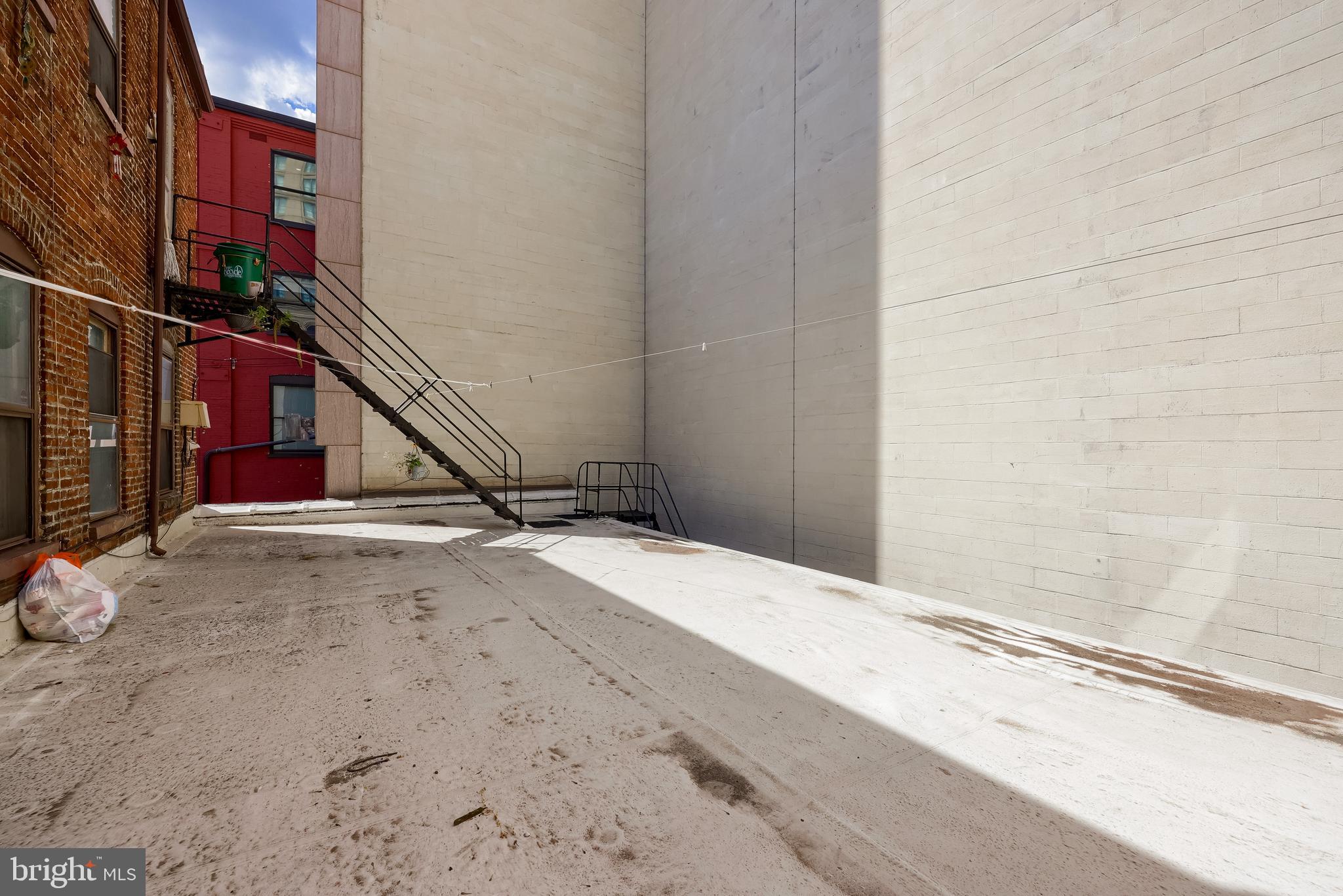 12 South Queen Street Lancaster, PA 17603 - Photo 19 of 58 a house on the beach