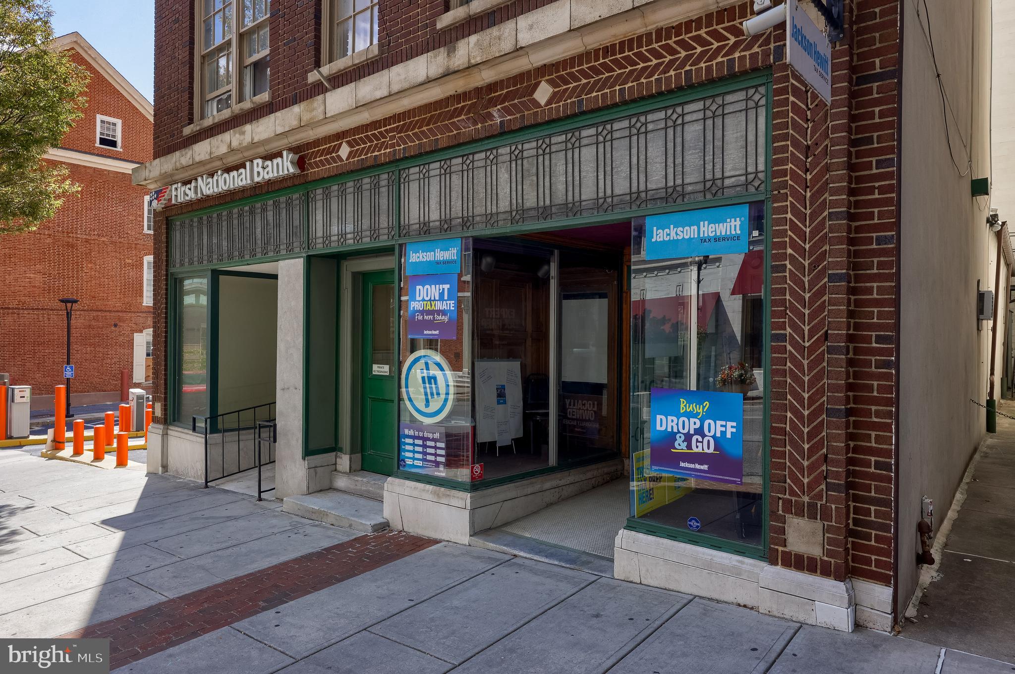 12 South Queen Street Lancaster, PA 17603 - Photo 28 of 58 a view of a bird door of the building