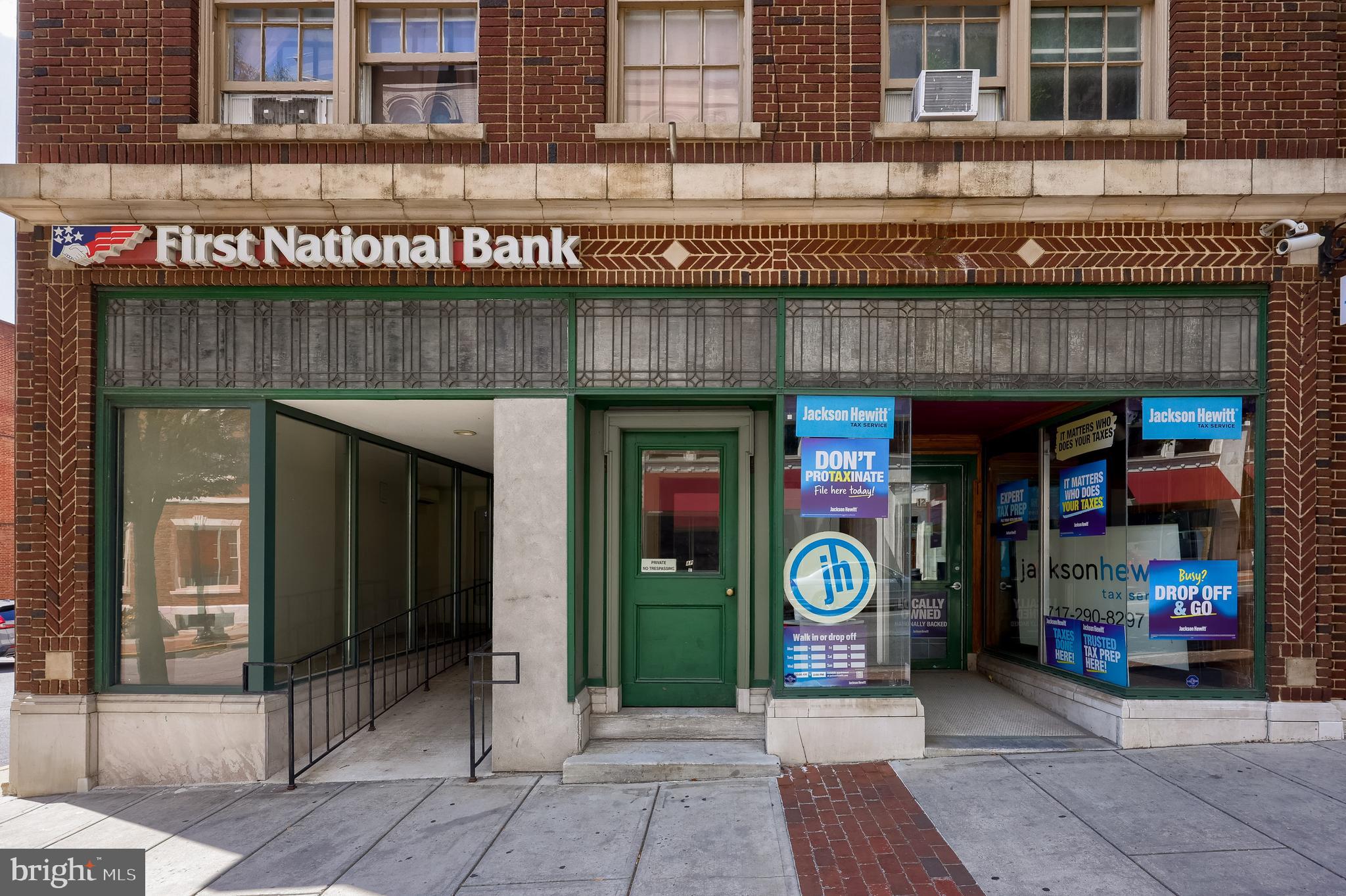 12 South Queen Street Lancaster, PA 17603 - Photo 10 of 58 a view of a building with door