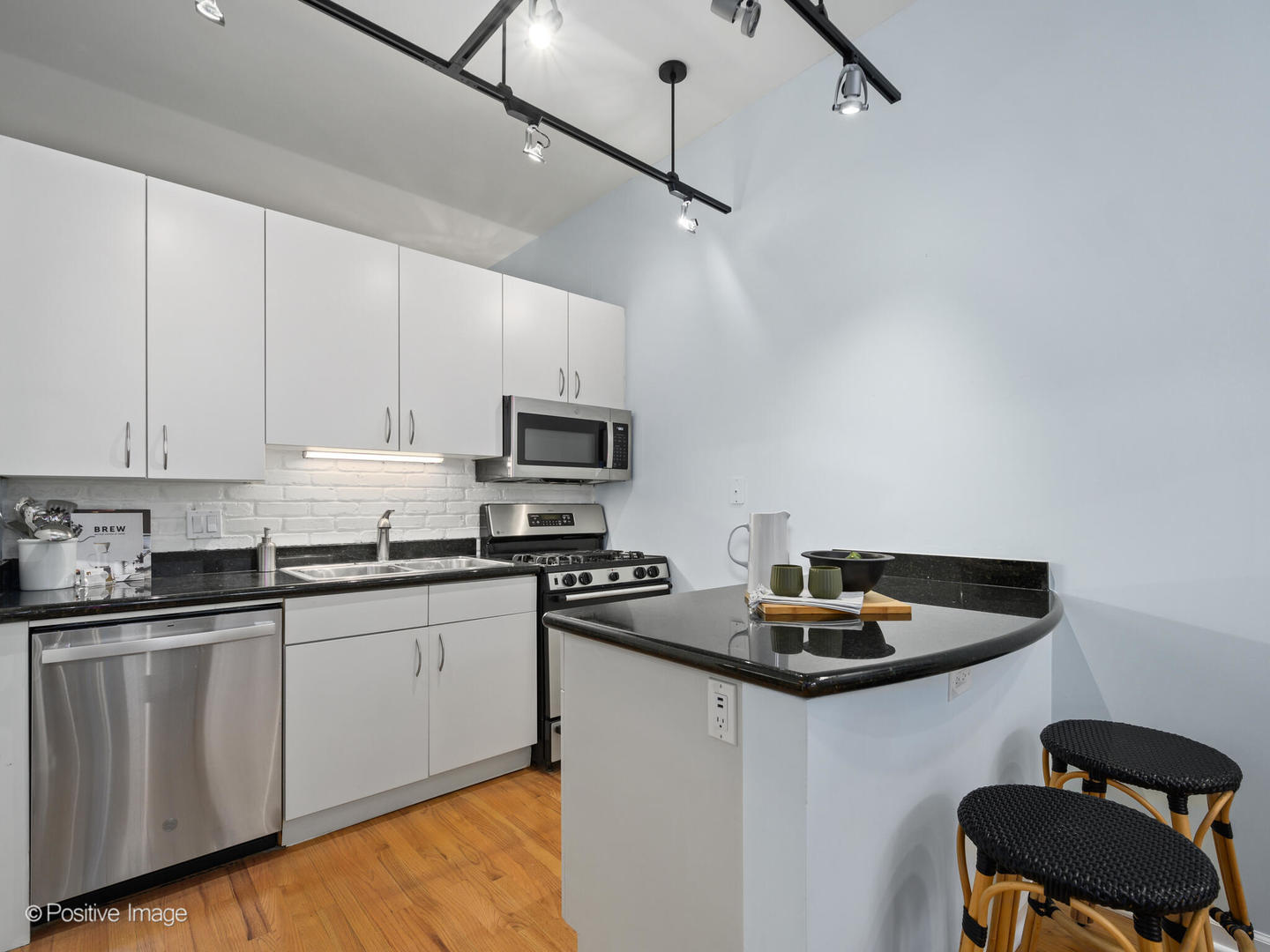 1201 West Adams Street, Unit 409 Chicago, IL 60607 - Photo 9 of 16 Gallery Image 9