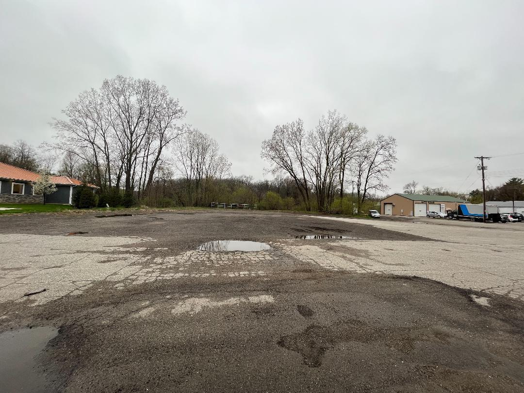 10420 Brooklyn Road Brooklyn, MI 49230 - Photo 4 of 8 10420brooklynrd5