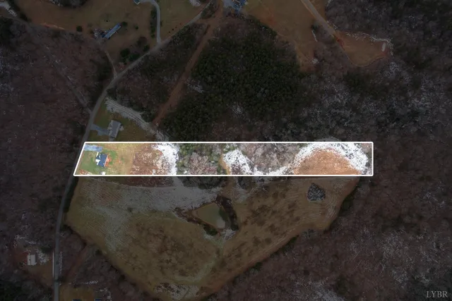 an outdoor view of outdoor space