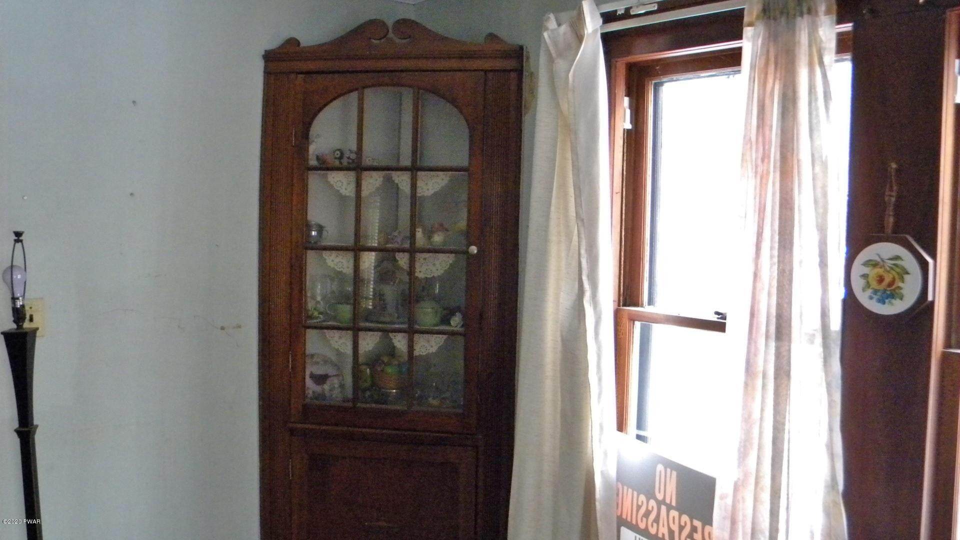 321 Rowe Street Hawley, PA 18428 - Photo 13 of 24 13