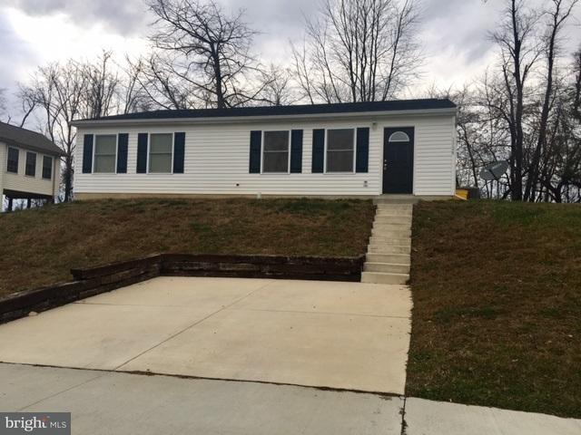 1051 Oberlin Road Middletown, PA 17057 - Photo 3 of 9 Gallery Image 3