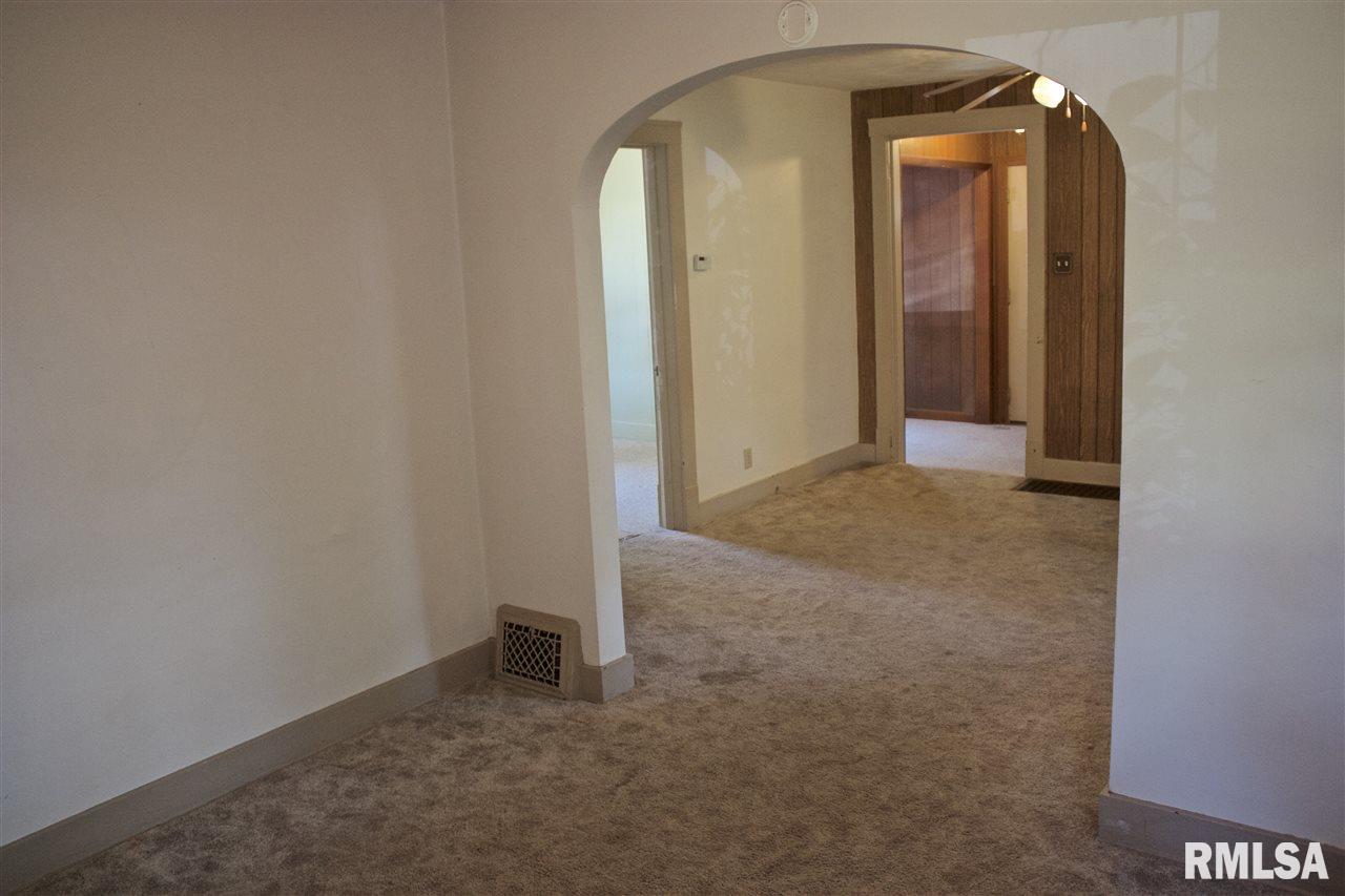 15 Rosenberg Court Pekin, IL 61554 - Photo 12 of 29 Gallery Image 12
