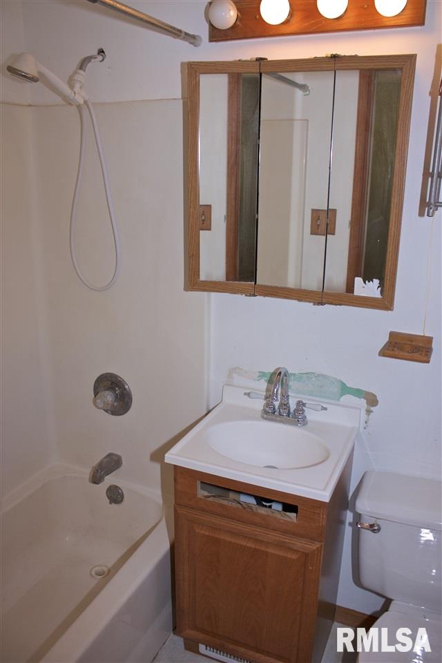 15 Rosenberg Court Pekin, IL 61554 - Photo 14 of 29 Gallery Image 14