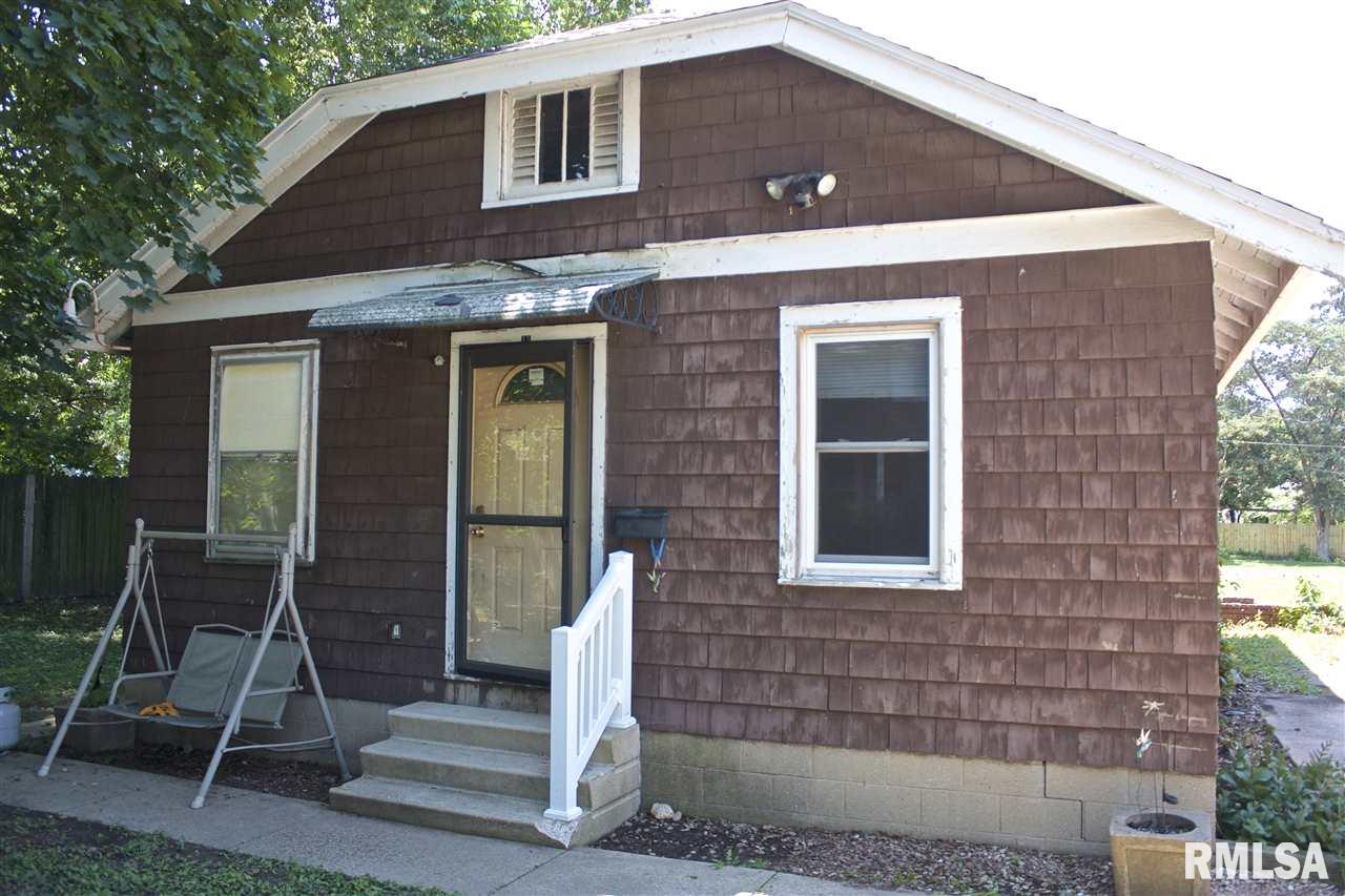 15 Rosenberg Court Pekin, IL 61554 - Photo 2 of 29 Gallery Image 2