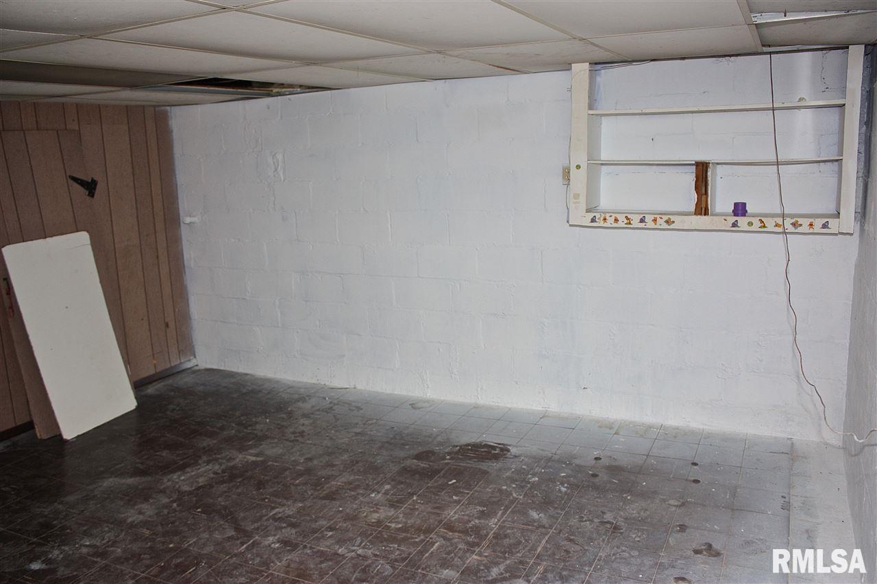 15 Rosenberg Court Pekin, IL 61554 - Photo 27 of 29 Gallery Image 27