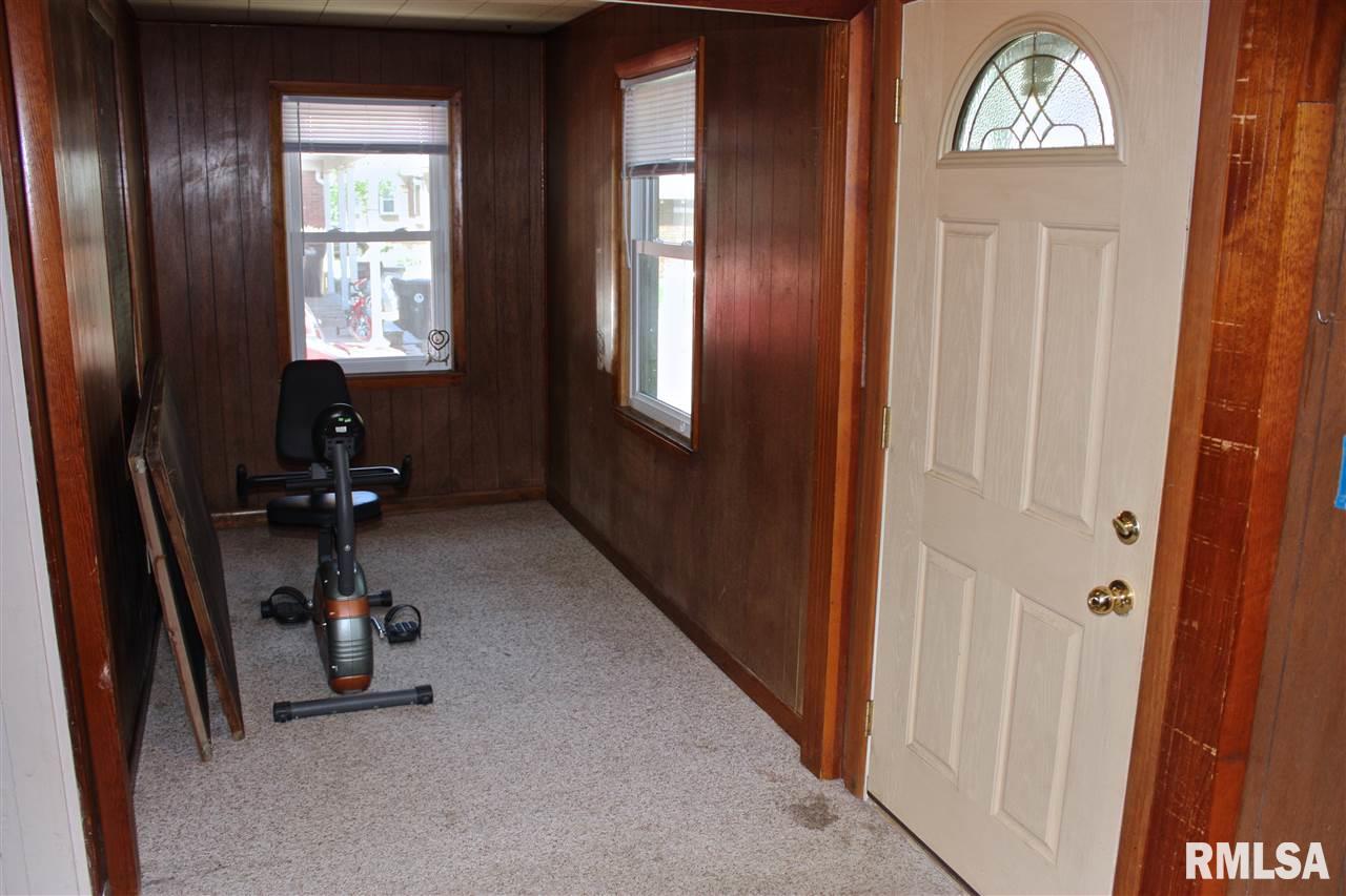 15 Rosenberg Court Pekin, IL 61554 - Photo 4 of 29 Gallery Image 4