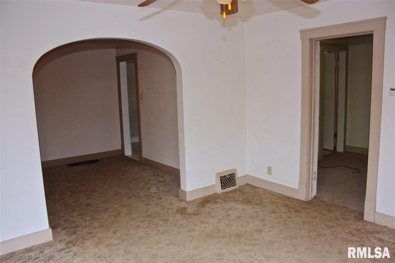 15 Rosenberg Court Pekin, IL 61554 - Photo 9 of 29 Gallery Image 9