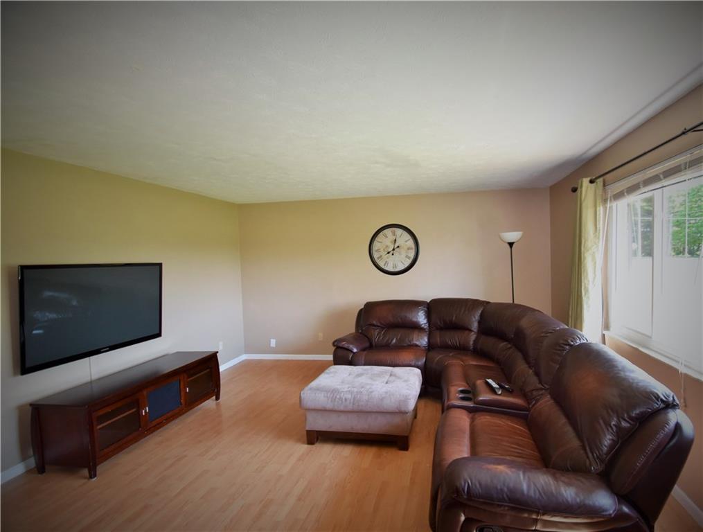 4821 Willow Dale Road Springfield, OH 45502 - Photo 7 of 27