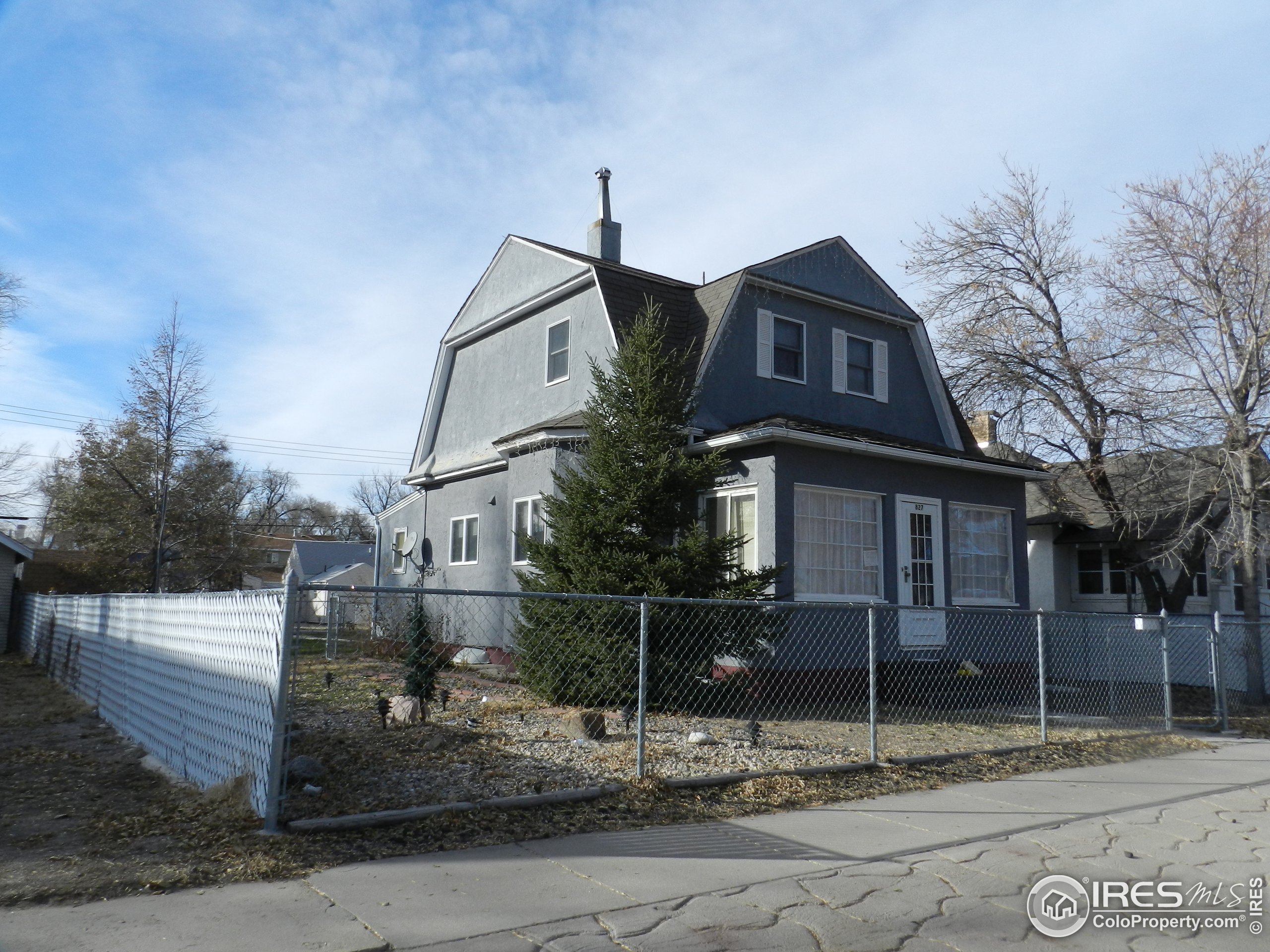 827 Prospect Street Fort Morgan, CO 80701 - Photo 18 of 19 a front view of a house